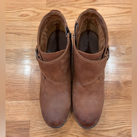 B.O.C (born concept) 3” leather ankle boots - Picture 2 of 11